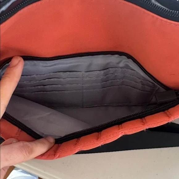 Crossbody bag with lots of pockets - Picture 3 of 6